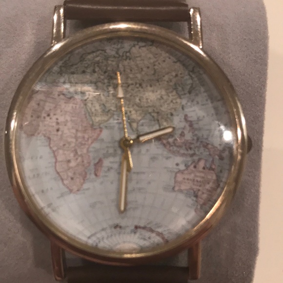 Watch - Picture 3 of 3